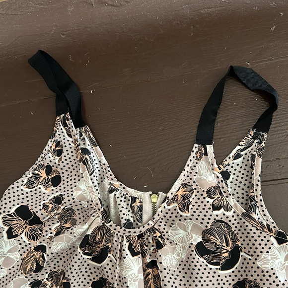 Tank top blouse - Picture 2 of 4